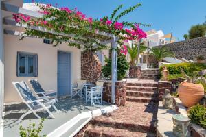 Hotel Akrotiri,Fira>>Akrotiri,2 star