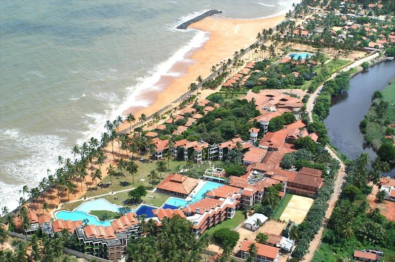 Club Hotel Dolphin,Negombo>>Kammala,4 star