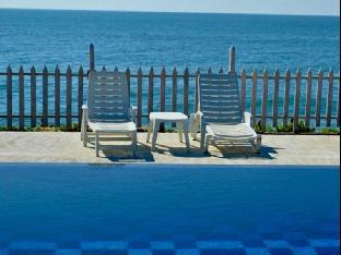 Peacock Beach Hotel,On The Beach,3 star