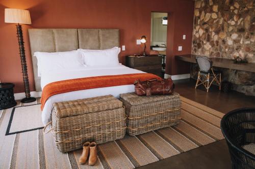 Zulu Rock Lodge - Babanango Game Reserve,In Ulundi,3 star