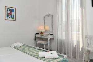 Swiss Home,Parikia>>Naousa,3 star