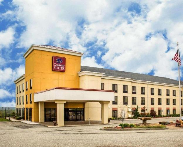 Comfort Suites Edinboro