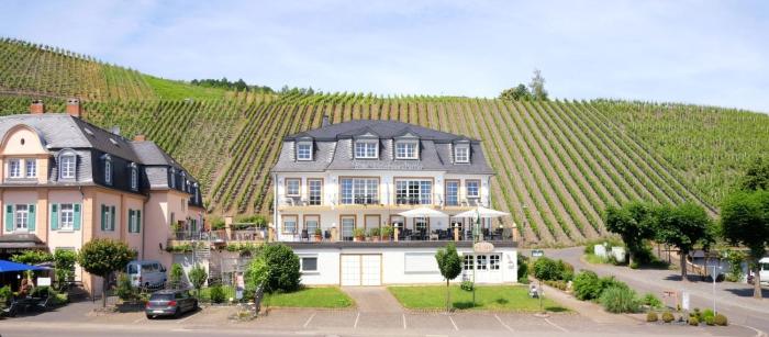 Weinhaus Stettler,Near Weingut Max Ferd,3 star