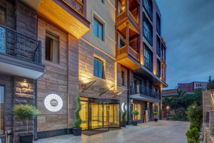 Sole Palace,Shardeni Street>>Tbilisi,4 star
