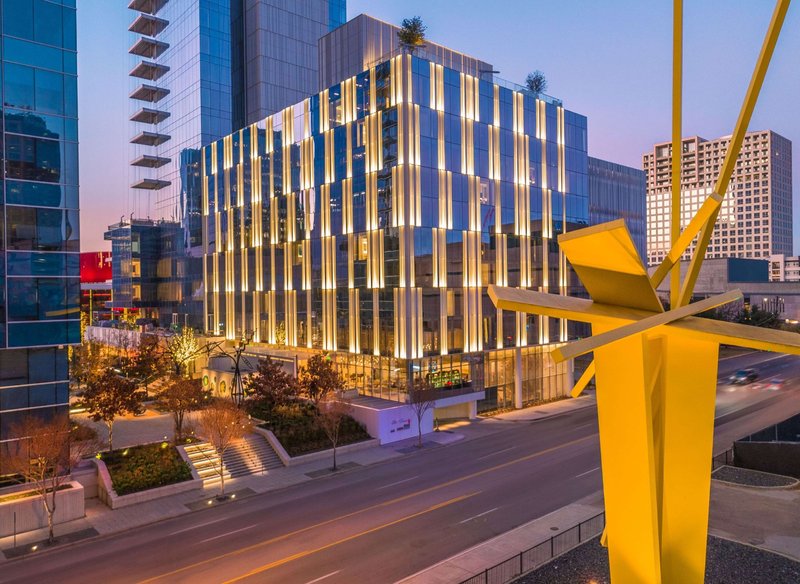 hall arts hotel dallas curio collection by hilton