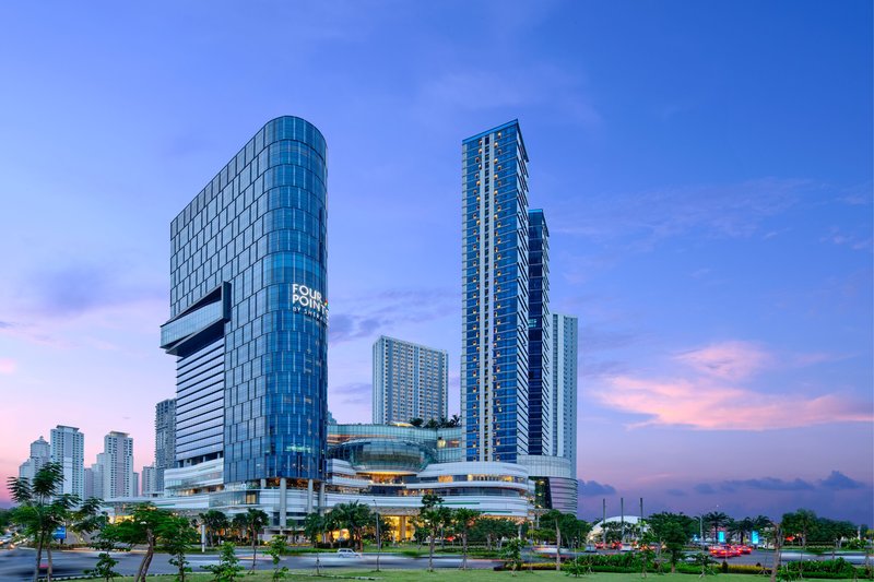 Four Points By Sheraton Surabaya, Pakuwon Indah,Surabaya>>East Java,4 star