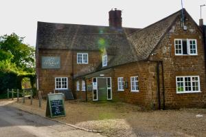 The Hollybush Inn