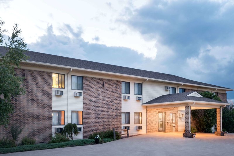 Super 8 By Wyndham Milbank Sd,Milbank>>Gary,2 star