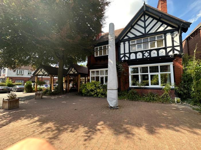 chester court hotel