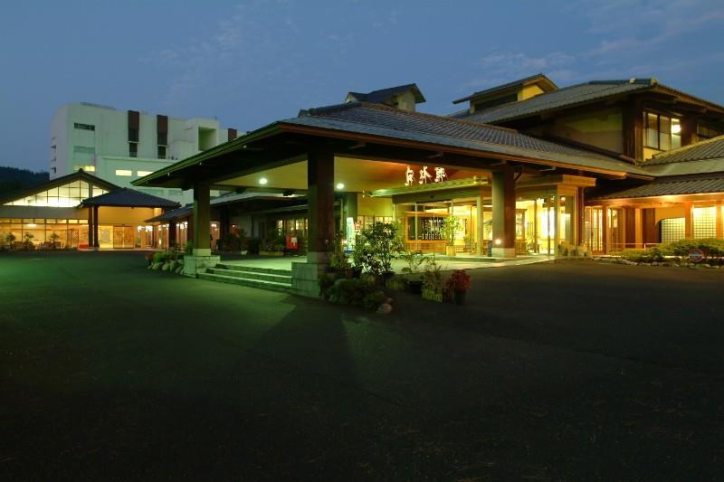 Kagoshima Sunamushi Onsen Ibusuki Hakusuikan,Kagoshima>>Ibusuki,3.5 star