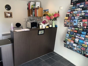 airport delta motel