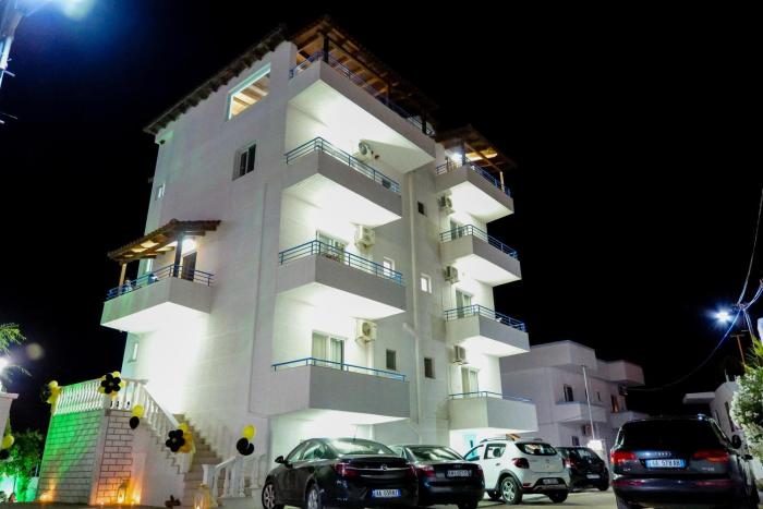 atlantis hotel and apartments