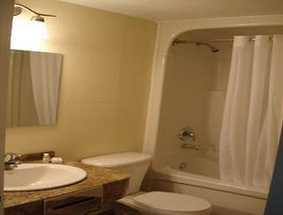 Knights Inn Orillia,Barrie - Orillia>>Barrie,2 star