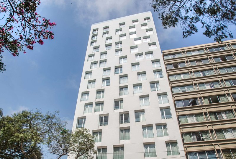 dazzler by wyndham lima san isidro