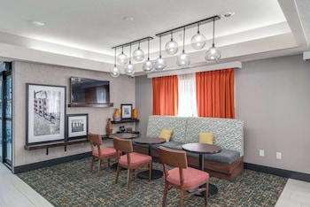 hampton inn bloomington west