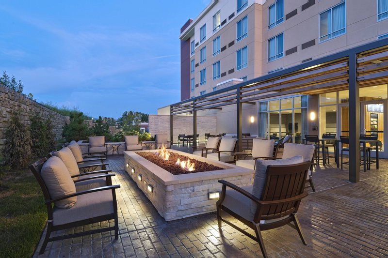 Courtyard By Marriott St. Louis Brentwood,Richmond Heights>>Brentwood,3 star