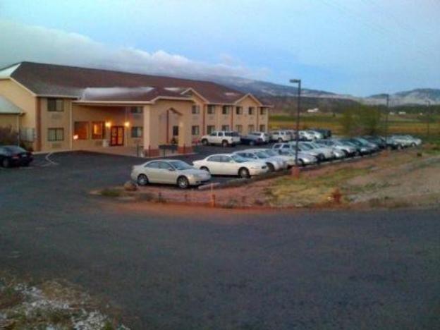 Red Sands Hotel,Hanksville>>Bicknell,3.5 star