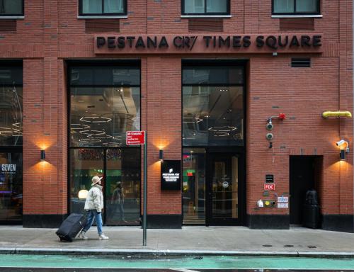Pestana Cr7 Times Square,Nutley>>New York,4 star