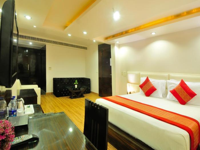 hotel elegance new delhi railway