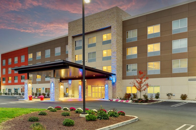 holiday inn express and suites middletown goshen