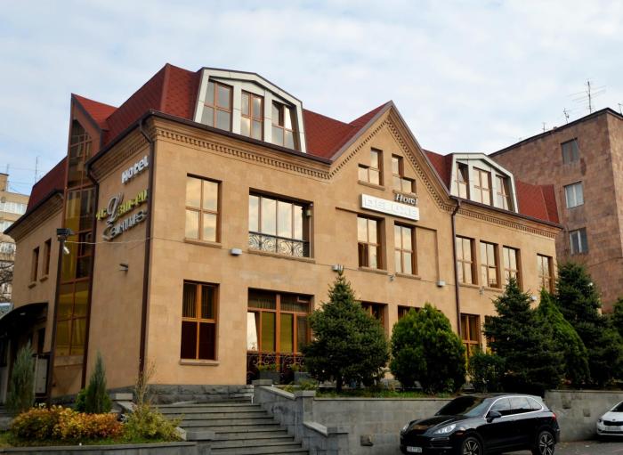 deluxe hotel yerevan