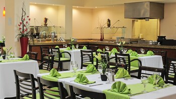 Holiday Inn Uruapan By Ihg,Uruapan>>Morelia,4 star