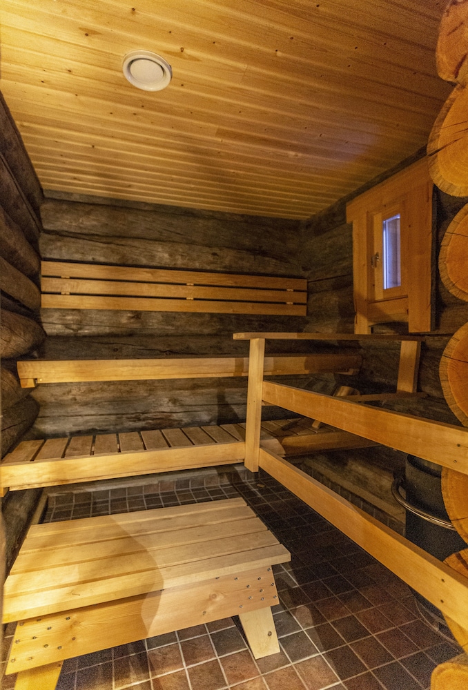 kuukkeli log houses villa aurora pupula