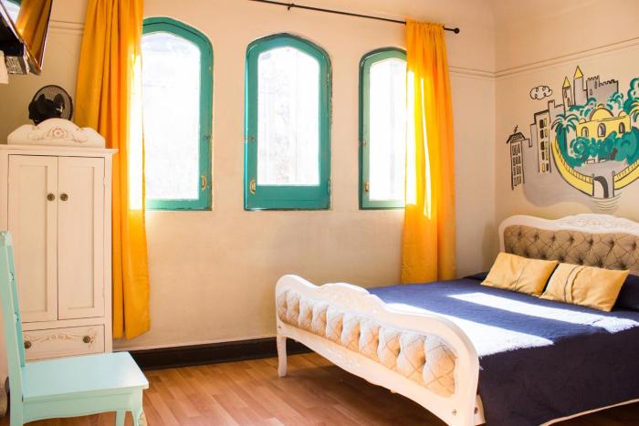 hostal forestal hostel
