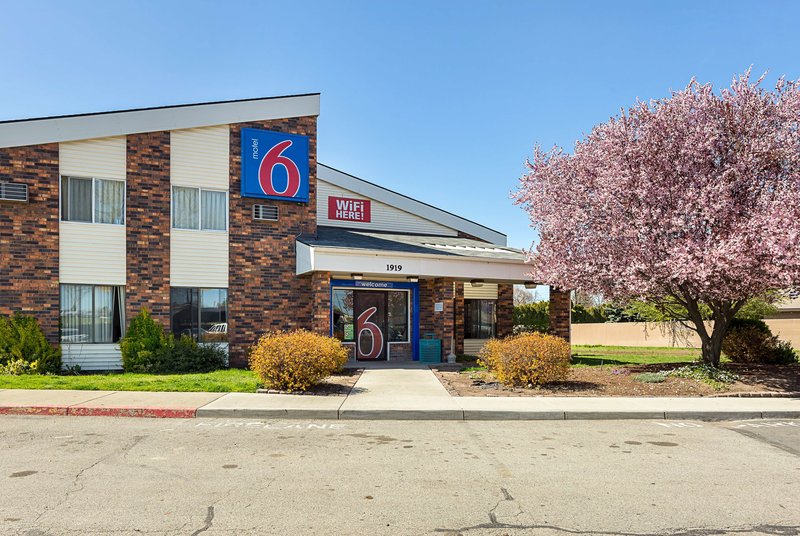 motel 6 spokane wa east