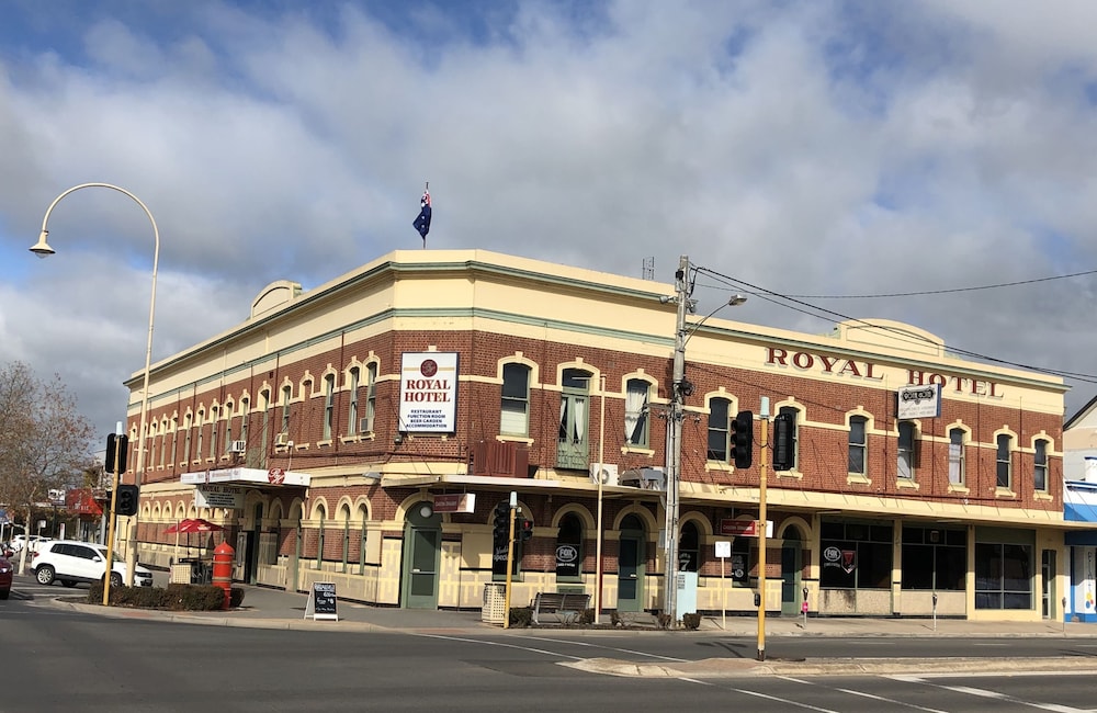 Royal Hotel,Horsham>>Grampians,2.5 star