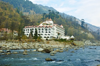 mastiff grand manali resort by othpl