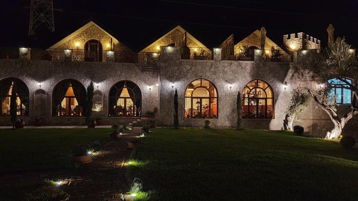 Chateau Fasel,Near Bunk’Art,3 star