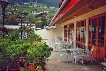 Hotel Snow View,Mall Road,3 star