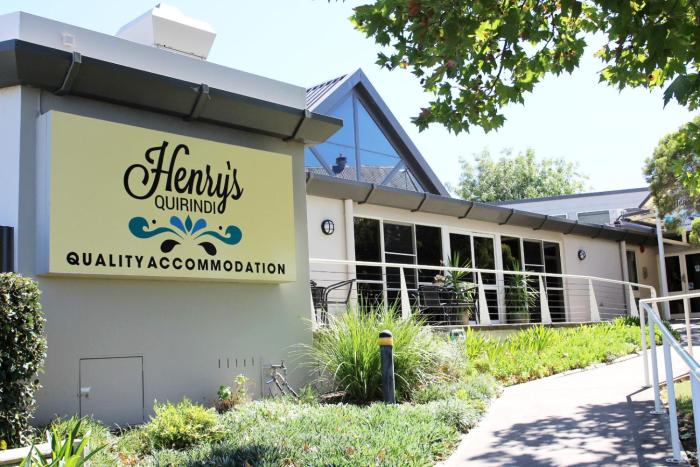 Henry's Quirindi,,3 star