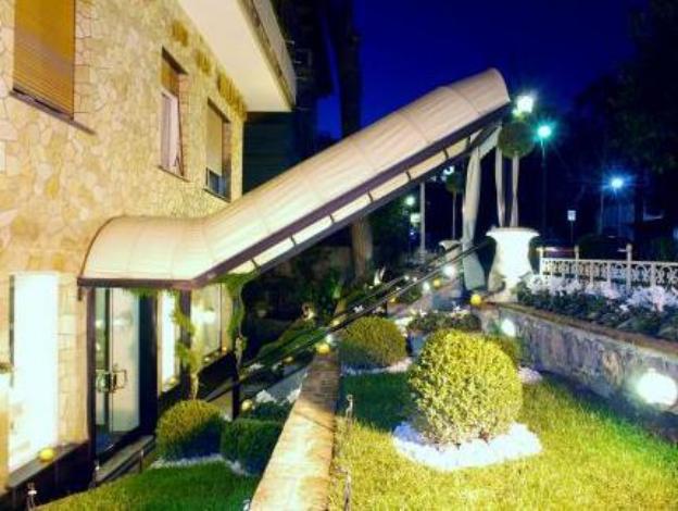 Hotel Tigullio Et De Milan,Liguria>>Genoa,3 star