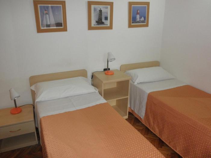 Albergo La Piazzetta,Liguria>>Genoa,2 star