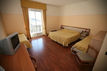 Hotel Tirreno,Cogorno>>Chiavari,3 star