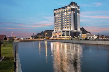 Doubletree By Hilton Afyonkarahisar,Afyonkarahisar>>Aegean Region,4 star