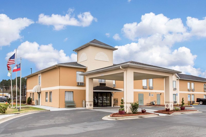 Quality Inn,Fitzgerald>>Ben Hill,3 star