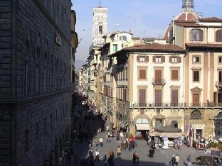 relais uffizi tailor made hotel