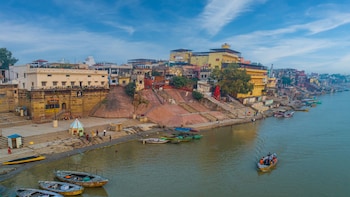 Amritara Suryauday Haveli,Near Shivala Ghat,4 star