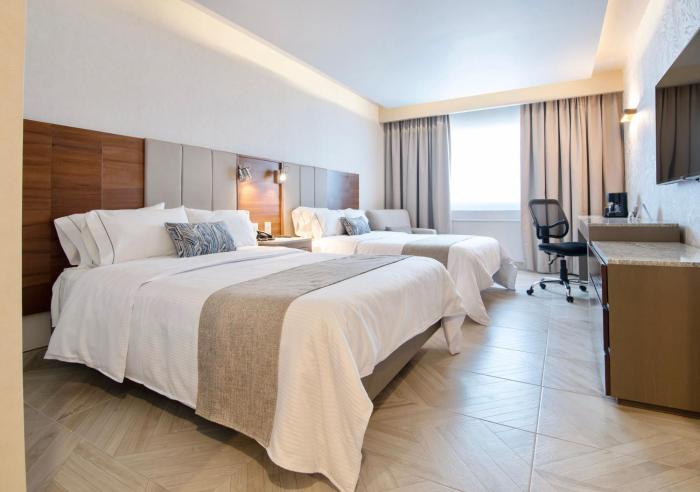 plaza diana hotel