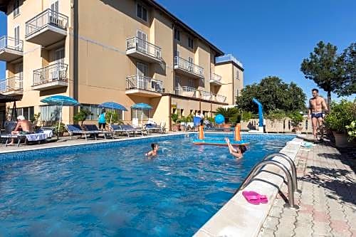 Hotel La Darsena,Lisciano Niccone>>Lake Trasimeno,3 star