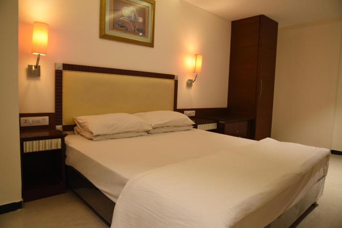 Hotel Nandi,Jaisinghpura,3 star