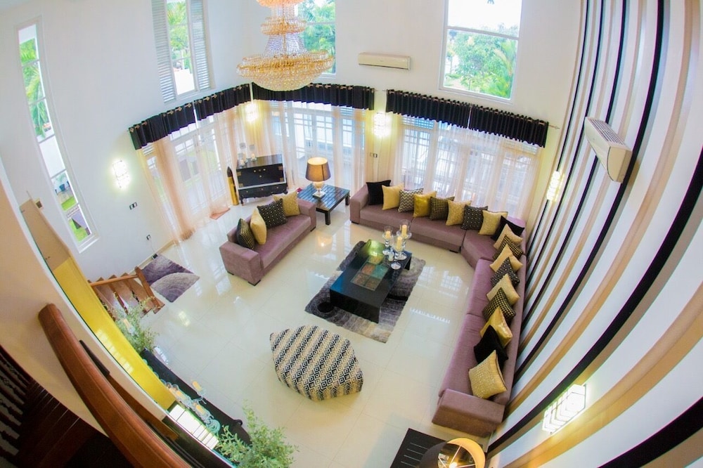 Villa Bolgoda,27/20/B/5 Gagabada Road Wewala 10300 Piliyandala,3 star