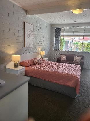 peterborough motel
