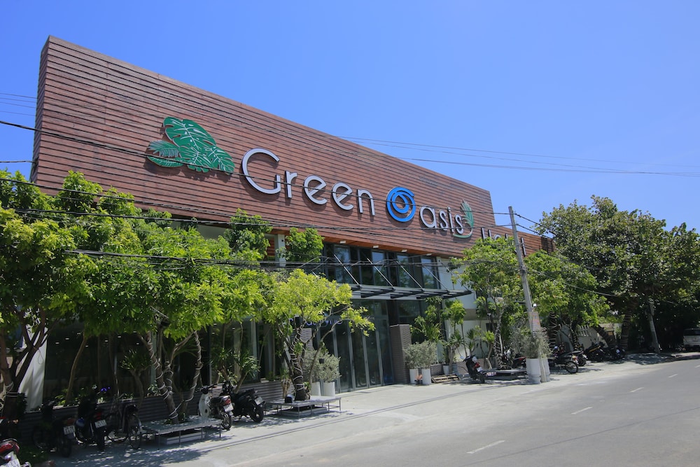 green oasis hotel