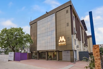 Mount Amara Hotel And Spa,Cosmos Mall,3 star