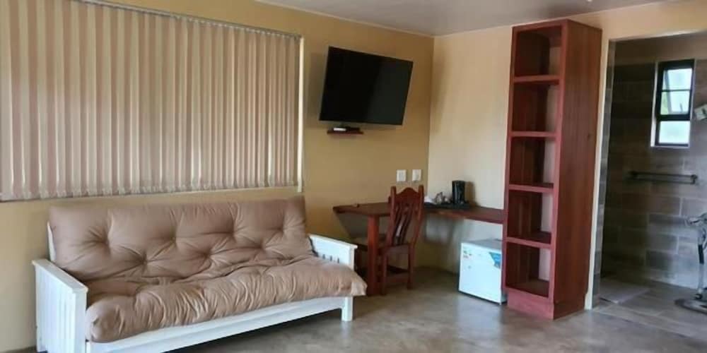 Callies Game Lodge Safaris,D3007 Road Farm Ons Hoop 847 Portion 2 9000 Tsumeb,3.5 star