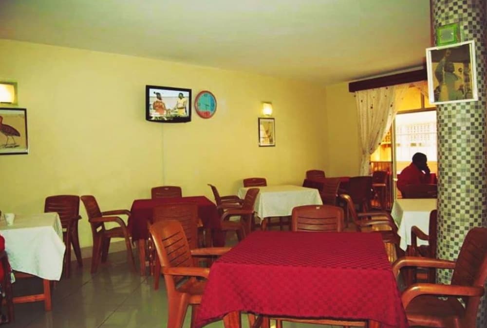 County Inn Hotel,Commercial Street Karatina,3.5 star